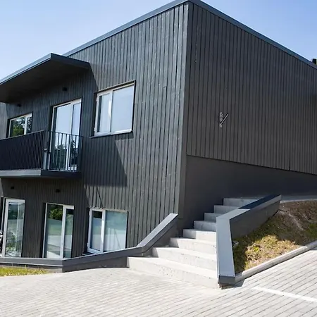 Jaervevaatega Apartman