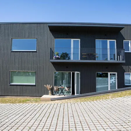 Jaervevaatega * Viljandi (Viljandimaa)
